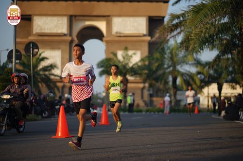 Race photo from Kediri Half Marathon 2024