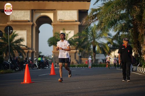 Race photo from Kediri Half Marathon 2024