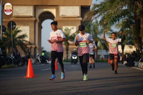 Race photo from Kediri Half Marathon 2024