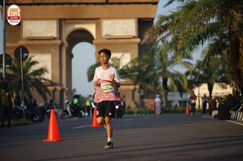Race photo from Kediri Half Marathon 2024