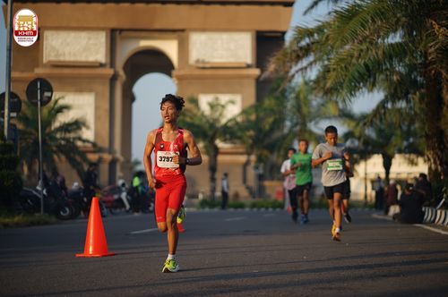 Race photo from Kediri Half Marathon 2024