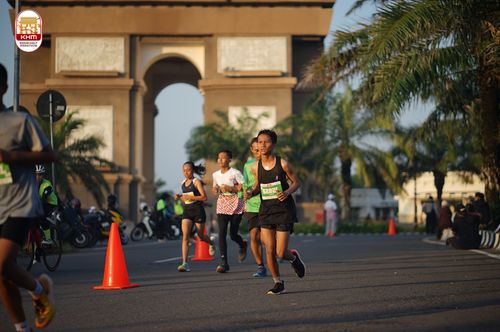 Race photo from Kediri Half Marathon 2024