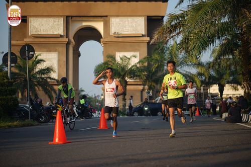 Race photo from Kediri Half Marathon 2024
