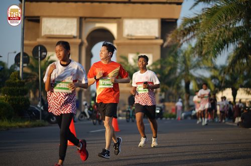 Race photo from Kediri Half Marathon 2024