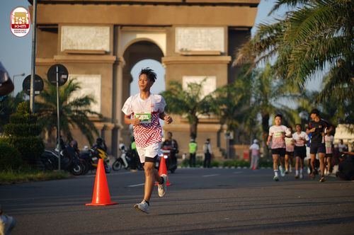 Race photo from Kediri Half Marathon 2024