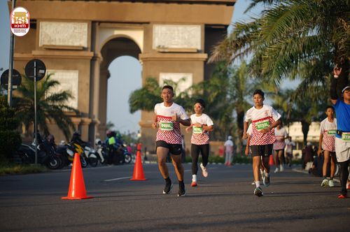 Race photo from Kediri Half Marathon 2024
