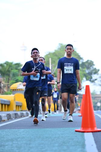 Race photo from KEMLU RUN 2025
