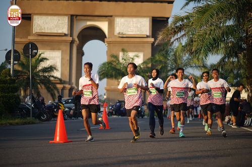 Race photo from Kediri Half Marathon 2024