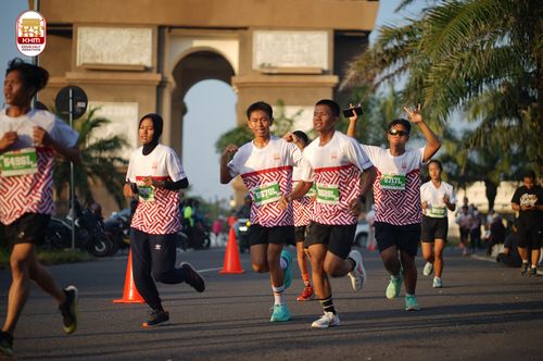 Race photo from Kediri Half Marathon 2024