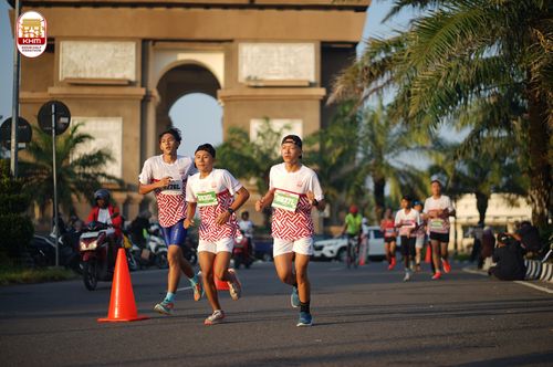 Race photo from Kediri Half Marathon 2024