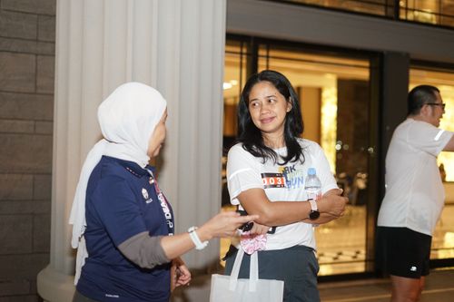 Race photo from PIK NITE RUN VIBES