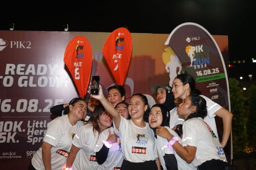 Race photo from PIK NITE RUN VIBES