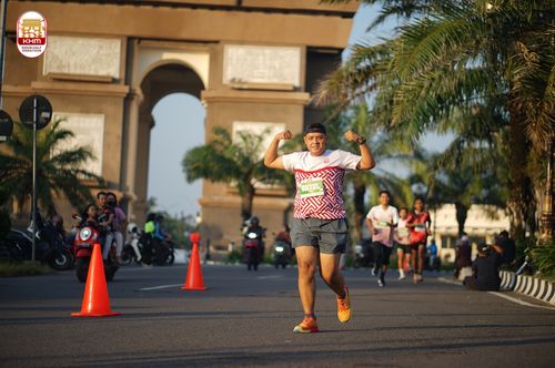 Race photo from Kediri Half Marathon 2024