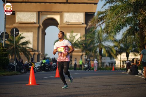 Race photo from Kediri Half Marathon 2024