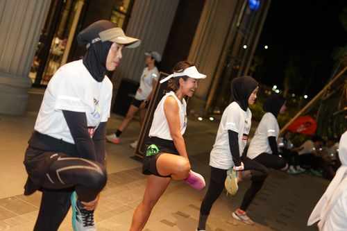 Race photo from PIK NITE RUN VIBES