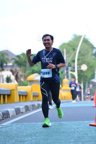 Race photo from KEMLU RUN 2025