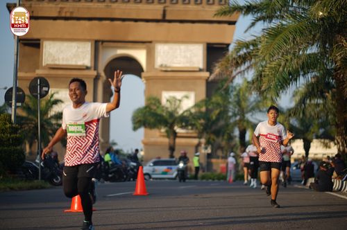 Race photo from Kediri Half Marathon 2024