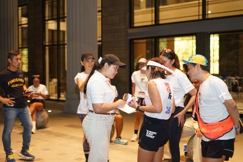 Race photo from PIK NITE RUN VIBES