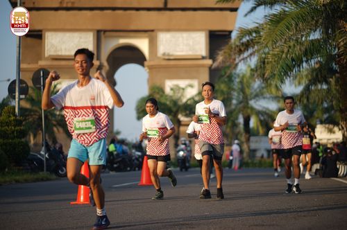 Race photo from Kediri Half Marathon 2024