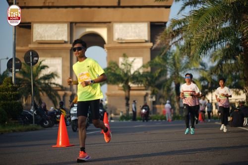 Race photo from Kediri Half Marathon 2024