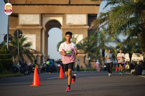 Race photo from Kediri Half Marathon 2024