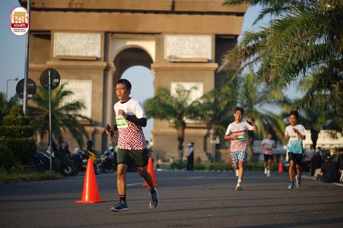 Race photo from Kediri Half Marathon 2024