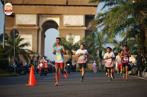 Race photo from Kediri Half Marathon 2024