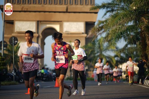Race photo from Kediri Half Marathon 2024