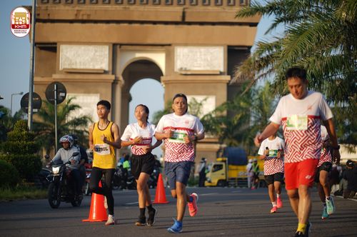 Race photo from Kediri Half Marathon 2024