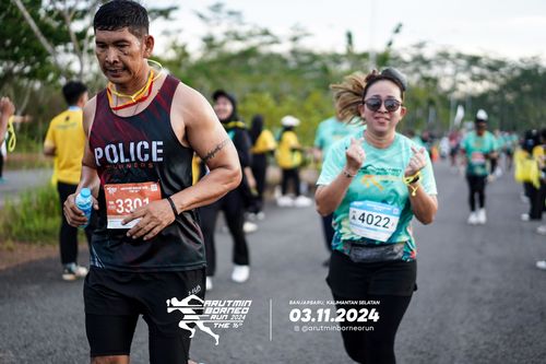 Race photo from Arutmin Borneo Run 2024