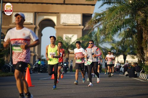 Race photo from Kediri Half Marathon 2024