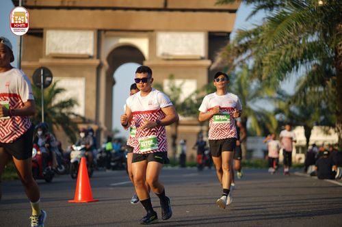 Race photo from Kediri Half Marathon 2024