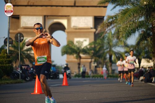 Race photo from Kediri Half Marathon 2024
