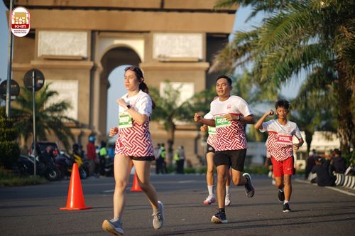 Race photo from Kediri Half Marathon 2024