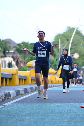 Race photo from KEMLU RUN 2025