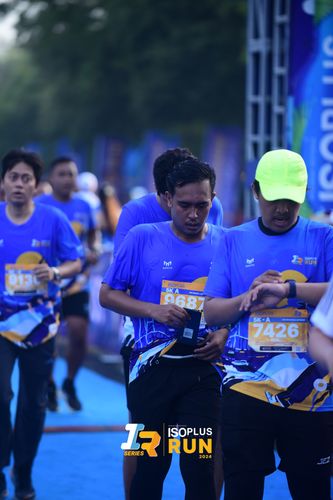 Race photo from Isoplus Run 2024 Surabaya