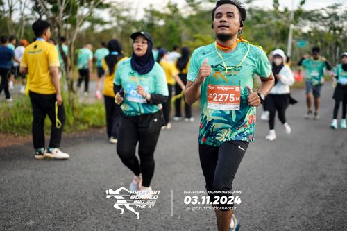 Race photo from Arutmin Borneo Run 2024
