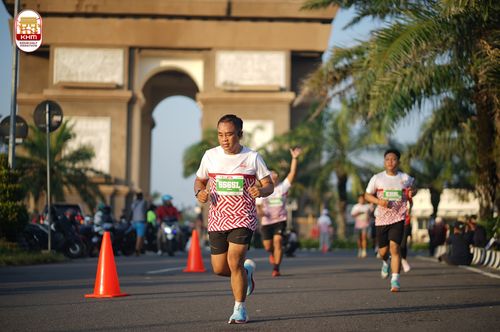 Race photo from Kediri Half Marathon 2024