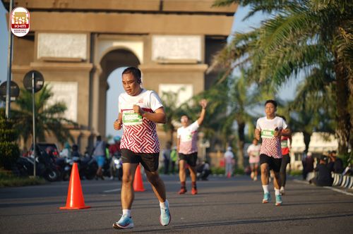 Race photo from Kediri Half Marathon 2024