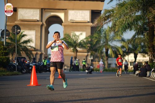 Race photo from Kediri Half Marathon 2024