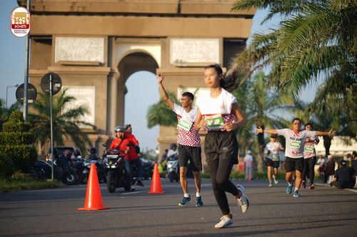 Race photo from Kediri Half Marathon 2024
