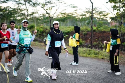 Race photo from Arutmin Borneo Run 2024