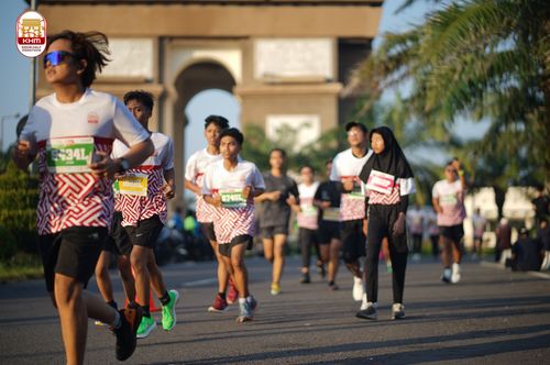 Race photo from Kediri Half Marathon 2024