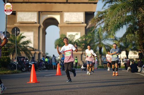 Race photo from Kediri Half Marathon 2024