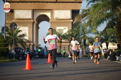 Race photo from Kediri Half Marathon 2024