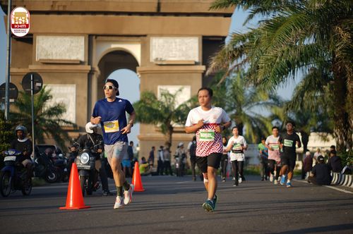 Race photo from Kediri Half Marathon 2024