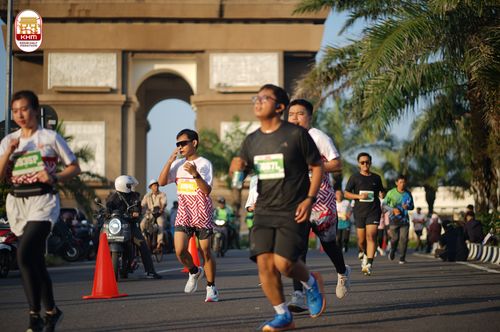 Race photo from Kediri Half Marathon 2024