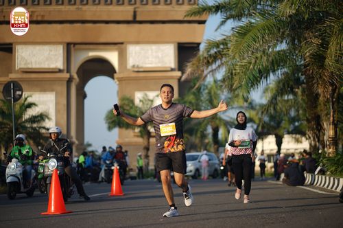 Race photo from Kediri Half Marathon 2024