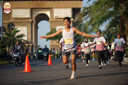 Race photo from Kediri Half Marathon 2024