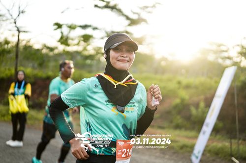 Race photo from Arutmin Borneo Run 2024